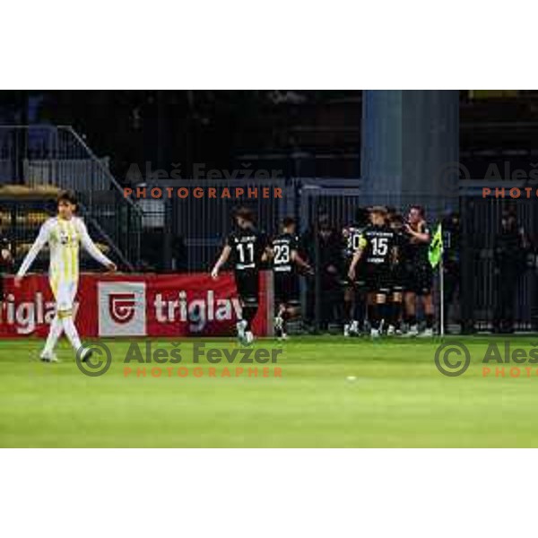 Team FC Koper celebrating goal during Prva liga Telemach 2024/2025 football match between Koper and Maribor in Koper, Slovenia on May 18, 2025 Photo: Grega Valancic