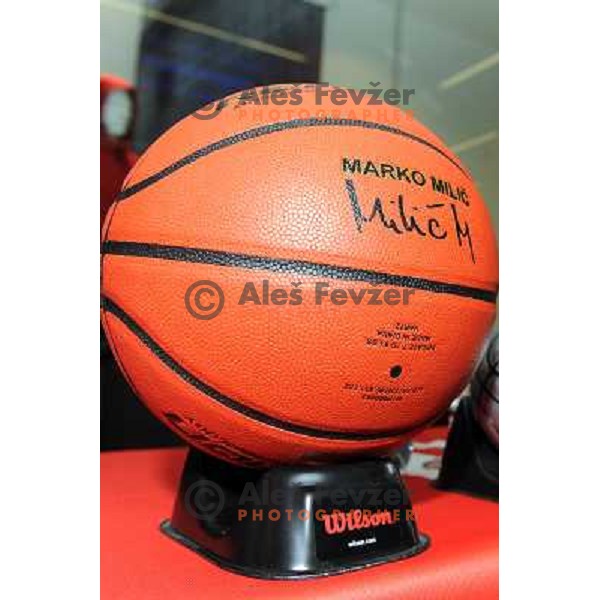 Marko Milic ball at the presentation and press conference of the Marko Milic basketball ball , Intersport , Mercator Center Siska, 17.10.2008 