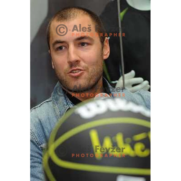 Marko Milic at the presentation and press conference of the Marko Milic basketball ball , Intersport , Mercator Center Siska, 17.10.2008 