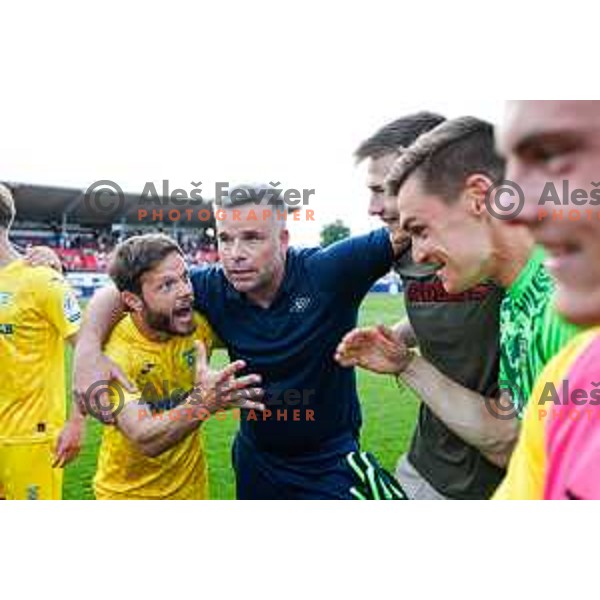 Dejan Lazarevic, head coach Tonci Zlogar and players of Domzale celebrate victory in the second match of Qualifications for Prva liga Telemach 2025/2026 between Triglav and Domzale in Kranj, Slovenia on June 1, 2025