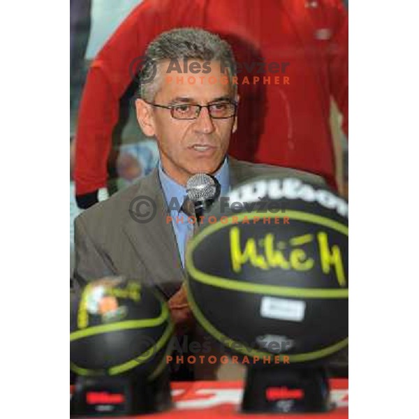  at the presentation and press conference of the Marko Milic basketball ball , Intersport , Mercator Center Siska, 17.10.2008 