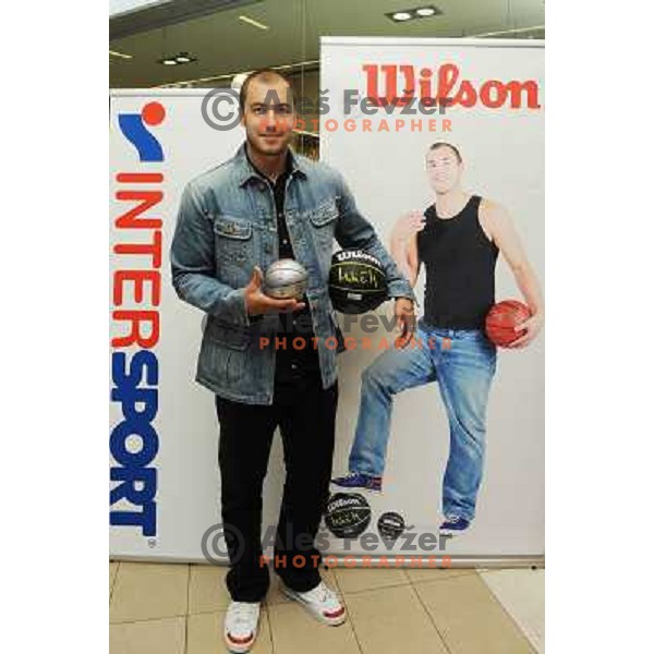 Marko Milic at the presentation and press conference of the Marko Milic basketball ball , Intersport , Mercator Center Siska, 17.10.2008 