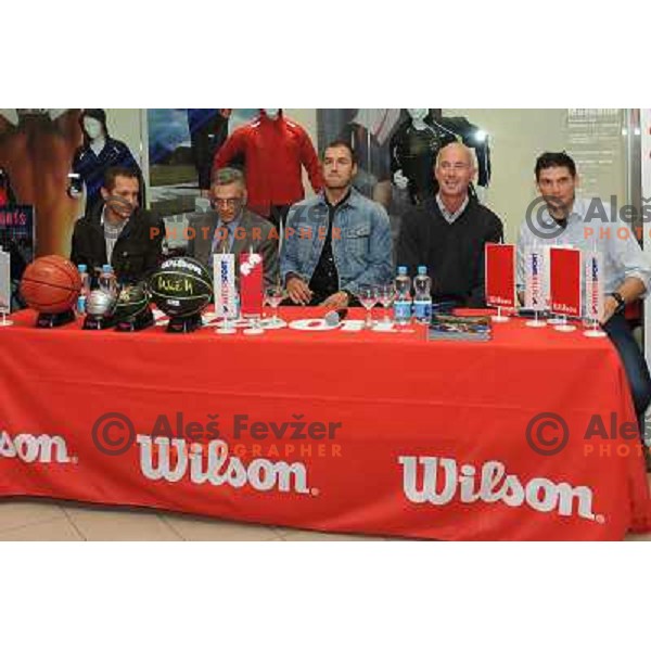 Press conference at the presentation and press conference of the Marko Milic basketball ball , Intersport , Mercator Center Siska, 17.10.2008 