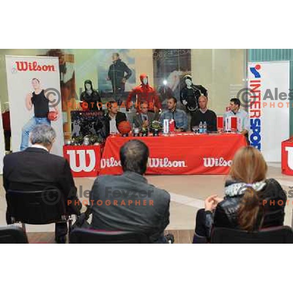 Press conference at the presentation and press conference of the Marko Milic basketball ball , Intersport , Mercator Center Siska, 17.10.2008 