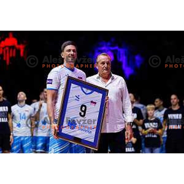 Dejan Vincic with Metod Ropret during Dejan Vincic farewell after Men’s Volleyball Nations League match between Slovenia and Serbia in Ljubljana, Slovenia on July 20, 2025. Photo Grega Valancic