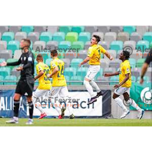 Aldin Jakupovic and players of of Bravo celebrate a goal during Prva liga Telemach 2025/2026 football match between Bravo and Mura in Ljubljana, Slovenia on July 26, 2025