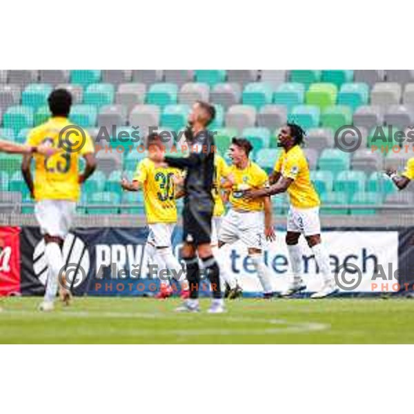 Aldin Jakupovic and players of of Bravo celebrate a goal during Prva liga Telemach 2025/2026 football match between Bravo and Mura in Ljubljana, Slovenia on July 26, 2025
