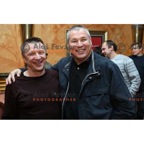 Ildar Rahmatulin (right) meets old friend from Russian ice-hockey team Gazprom Export in Casino Ljubljana, Slovenia 23.10.2008 