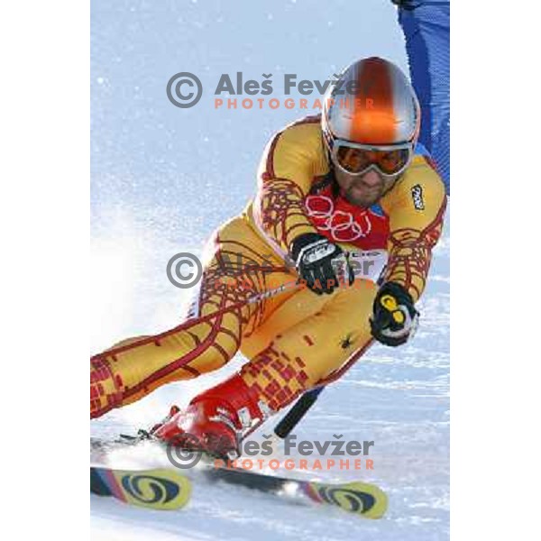 Bourque (CAN) skiing at 2006 Torino Winter Olympic games men\'s Giant Slalom in Sestriere on February 20, 2006