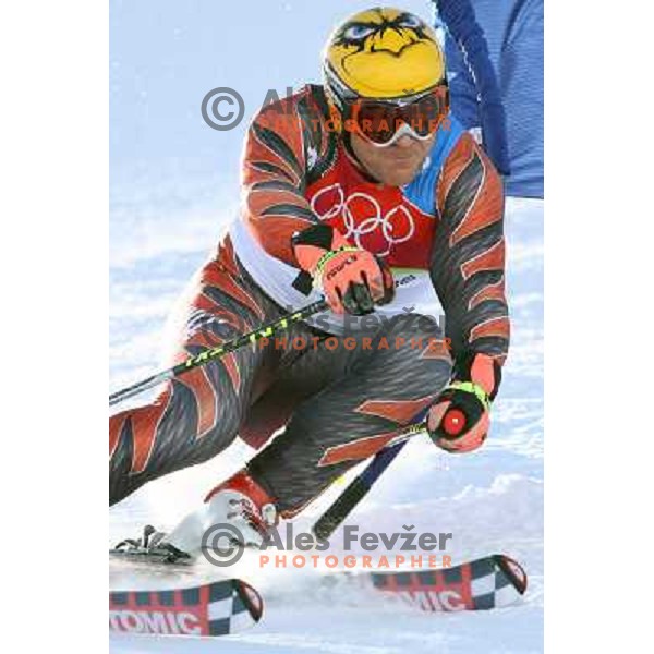 dider Cuche (SUI) skiing at 2006 Torino Winter Olympic games men\'s Giant Slalom in Sestriere on February 20, 2006