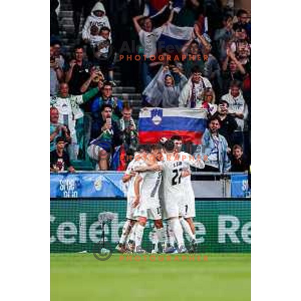 Zan Vipotnik and players of Slovenia celebrate a goal during FIFA World Cup 2026 Qualifying round match between Slovenia and Sweden at Stadium Stozice, Ljubljana, Slovenia on September 5, 2025