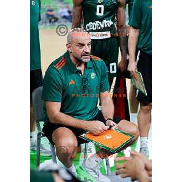 Head coach of Cedevita Olimpija, Zvezdan Mitrovic in action during preseason friendly match between Cedevita Olimpija and Cedevita Zagreb in Ljubljana, Slovenia on September 12, 2025. Photo: Filip Barbalic