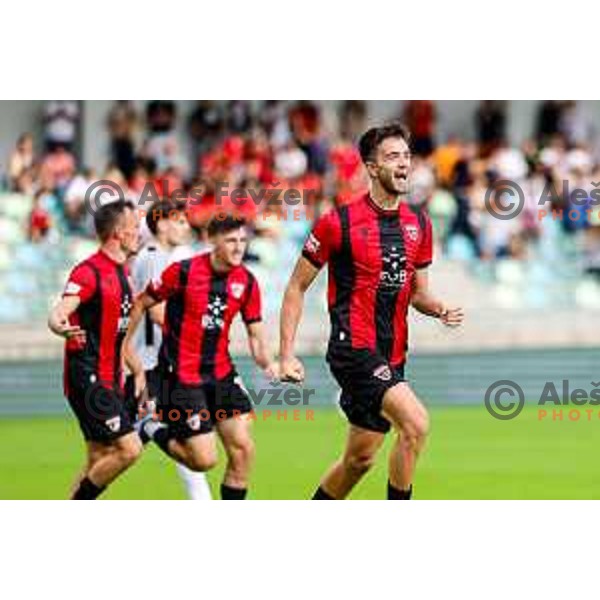 Zan Besir and players of Primorje celebrate a goal during Prva liga Telemach 2025/2026 football match between Primorje and Aluminij in Ajdovscina, Slovenia on September 14, 2025