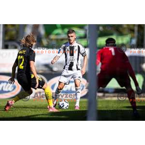 Luka Bobicanec in action during Prva liga Telemach 2025/26 football match between NK Mura and NK Kalcer Radomlje in Fazanerija, Murska Sobota, Slovenia on September 21, 2025. Photo: Jure Banfi