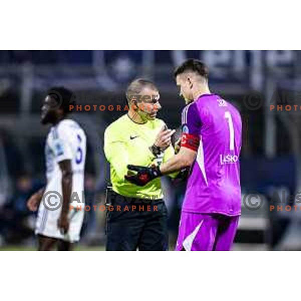 Referee and Azbe Jug during Prva liga Telemach 2025/26 football match between NK Celje and NK Maribor in Stadion z’dezele, Celje, Slovenia on September 27, 2025. Photo: Jure Banfi
