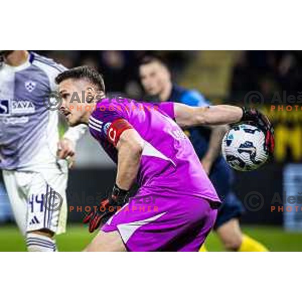 Azbe Jug in action during Prva liga Telemach 2025/26 football match between NK Celje and NK Maribor in Stadion z’dezele, Celje, Slovenia on September 27, 2025. Photo: Jure Banfi