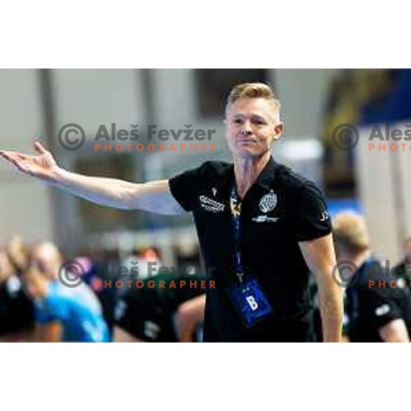 Head coach of Ferencvaros TC-Rail Cargo Hungaria, Jesper Jensen in action during EHF Women’s Champions League 2025/2026 handball match between Krim OTP Group Mercator (SLO) and Ferencvaros TC-Rail Cargo Hungaria (HU) in Ljubljana, Slovenia on October 5, 2025. Photo: Filip Barbalic