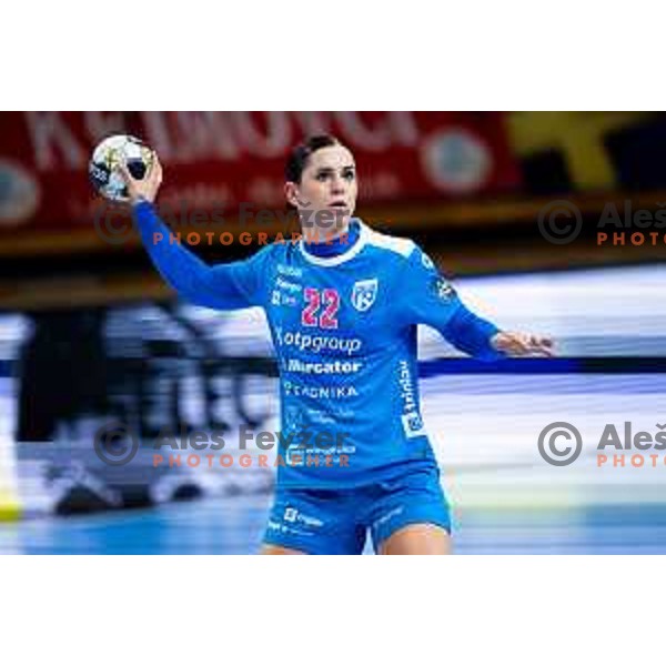Tamara Horacek of Krim Mercator in action during EHF Women’s Champions League 2025/2026 handball match between Krim OTP Group Mercator (SLO) and Ferencvaros TC-Rail Cargo Hungaria (HU) in Ljubljana, Slovenia on October 5, 2025. Photo: Filip Barbalic