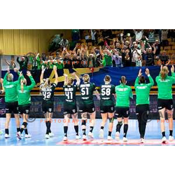 Players of Ferencvaros TC-Rail Cargo Hungaria celebrate win in EHF Women’s Champions League 2025/2026 handball match between Krim OTP Group Mercator (SLO) and Ferencvaros TC-Rail Cargo Hungaria (HU) in Ljubljana, Slovenia on October 5, 2025. Photo: Filip Barbalic