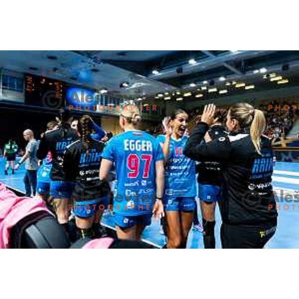 Ana Abina and players of Krim Mercator in action during EHF Women’s Champions League 2025/2026 handball match between Krim OTP Group Mercator (SLO) and Ferencvaros TC-Rail Cargo Hungaria (HU) in Ljubljana, Slovenia on October 5, 2025. Photo: Filip Barbalic
