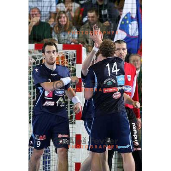 Natek, Praznik, Lapajne 