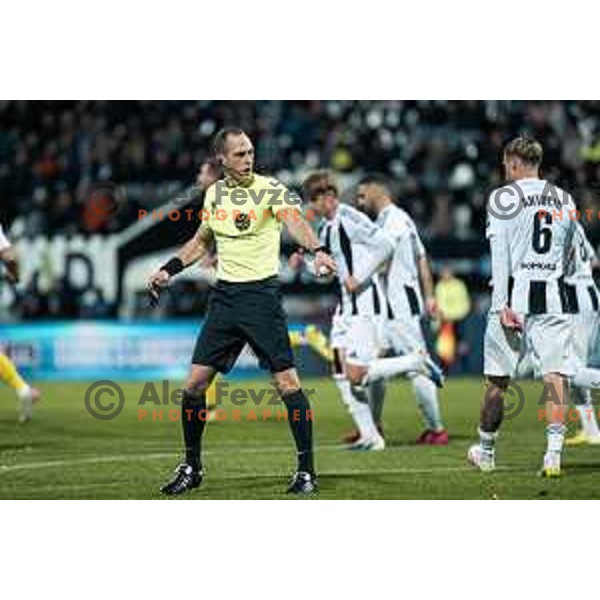 Referee Mateo Tozan in action during Prva liga Telemach 2025/2026 football match between Mura and Celje at Fazanerija, Murska Sobota, Slovenia on October 25, 2025 Photo: Sebastijan Andrejek Bukovec