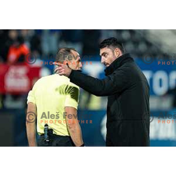 Albert Riera, head coach of Celje and referee Mateo Tozan during Prva liga Telemach 2025/2026 football match between Mura and Celje at Fazanerija, Murska Sobota, Slovenia on October 25, 2025 Photo: Sebastijan Andrejek Bukovec