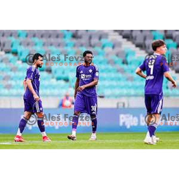 Benjamin Tetteh of Maribor in action during Prva liga Telemach 2025/2026 football match between Bravo Big Bang and Maribor in Ljubljana, Slovenia on November 1, 2025