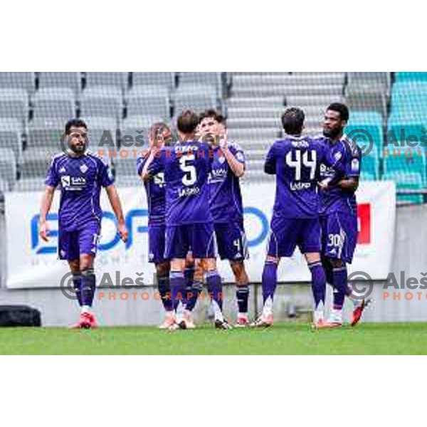 Benjamin Tetteh and players of Maribor celebrate a goal during Prva liga Telemach 2025/2026 football match between Bravo Big Bang and Maribor in Ljubljana, Slovenia on November 1, 2025