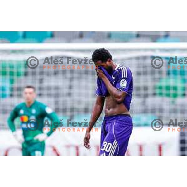 Benjamin Tetteh of Maribor in action during Prva liga Telemach 2025/2026 football match between Bravo Big Bang and Maribor in Ljubljana, Slovenia on November 1, 2025