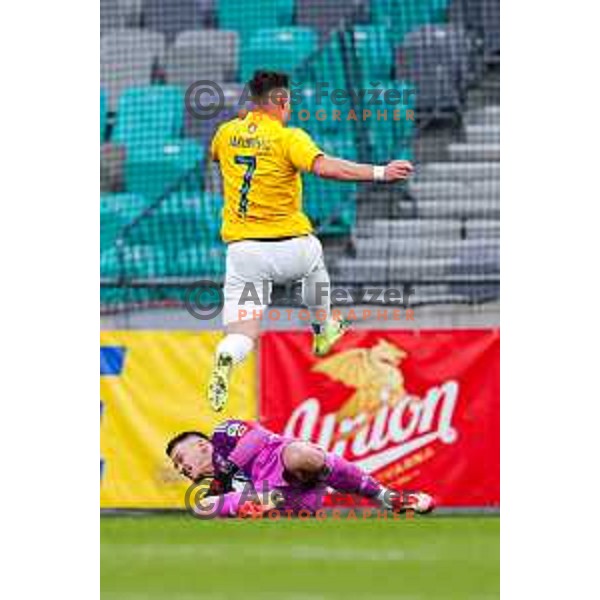 Azbe Jug and Aldin Jakupovic in action during Prva liga Telemach 2025/2026 football match between Bravo Big Bang and Maribor in Ljubljana, Slovenia on November 1, 2025