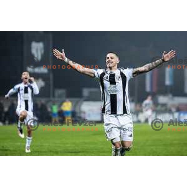 Dario Vizinger celebrates goal during Prva liga Telemach 2025/26 football match between NK Mura and NK Koper in Fazanerija, Murska Sobota, Slovenia on November 7, 2025. Photo: Jure Banfi
