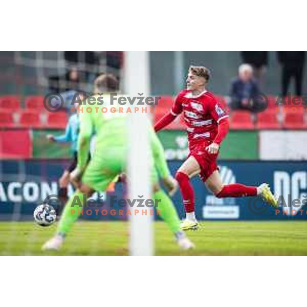 Marko Simonic in action during Prva liga Telemach 2025/26 football match between NK Aluminij and NK Domzale in Sportni park Kidricevo, Slovenia on November 8, 2025. Photo: Jure Banfi