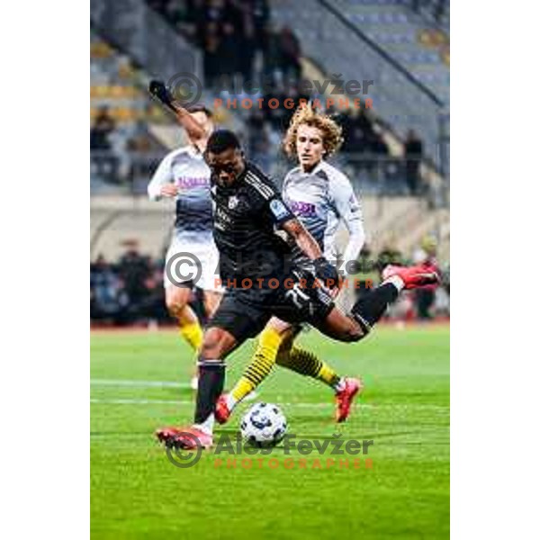 Isaac Raphaël Tshima Omombo Tshipamba-Mulowayi in action during Prva liga Telemach 2025/2026 football match between Kalcer Radomlje and Maribor in Domzale, Slovenia on November 8, 2025