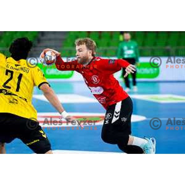 Lovro Viscek of RD LL Grosist Slovan in action during EHF Men’s European League 2025/2026 handball match between RD LL Grosist Slovan (SLO) and Fraikin BM. Granollers (ESP) in Stozice, Ljubljana, Slovenia on November 11, 2025. Photo: Filip Barbalic