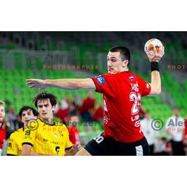 Tarik Mlivic of RD LL Grosist Slovan in action during EHF Men’s European League 2025/2026 handball match between RD LL Grosist Slovan (SLO) and Fraikin BM. Granollers (ESP) in Stozice, Ljubljana, Slovenia on November 11, 2025. Photo: Filip Barbalic