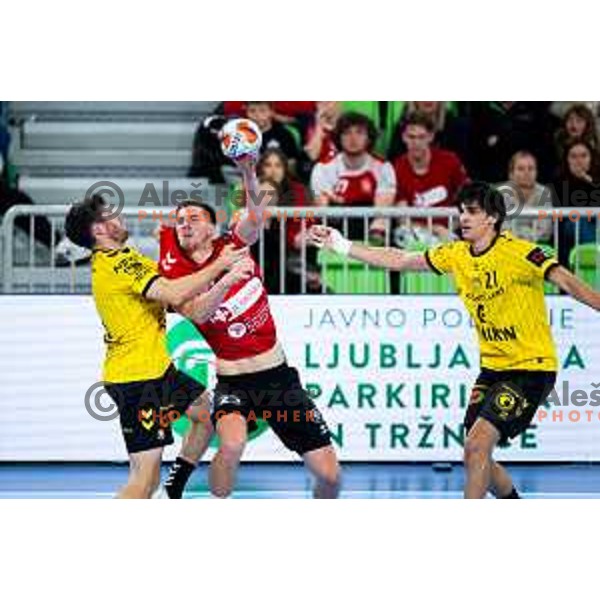 Tadej Kljun of RD LL Grosist Slovan in action during EHF Men’s European League 2025/2026 handball match between RD LL Grosist Slovan (SLO) and Fraikin BM. Granollers (ESP) in Stozice, Ljubljana, Slovenia on November 11, 2025. Photo: Filip Barbalic