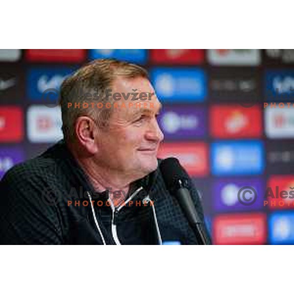 Matjaz kek, head coach of Slovenia during FIFA World Cup 2026 European Qualifiers match between Slovenia and Kosovo in SRC Stozice, Ljubljana, Slovenia on Noivember 15, 2025