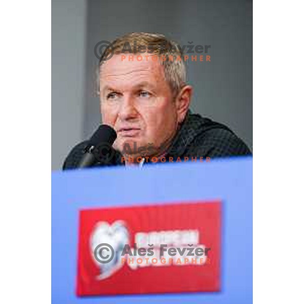 Matjaz kek, head coach of Slovenia during FIFA World Cup 2026 European Qualifiers match between Slovenia and Kosovo in SRC Stozice, Ljubljana, Slovenia on Noivember 15, 2025