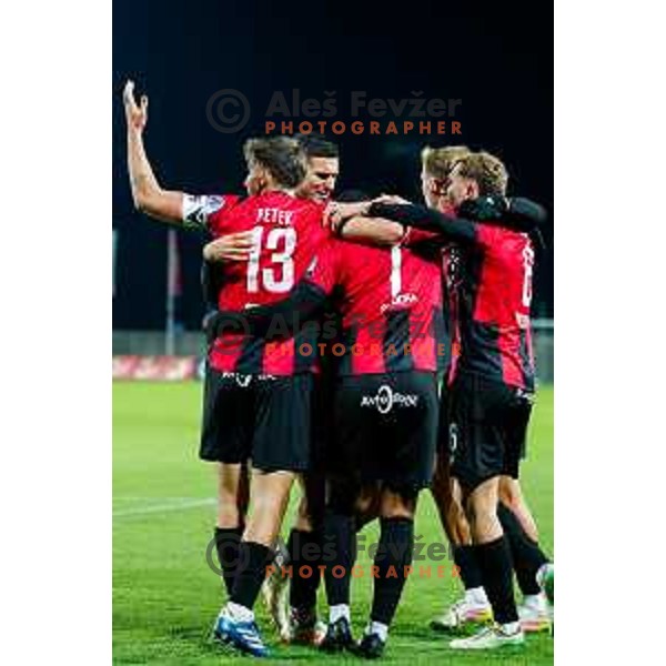 Roger Andretty Murillo Soto and players of Primorje celebrate a goal during Prva liga Telemach 2025/2026 football match between Primorje and Mura in Ajdovscina, Slovenia on November 23 , 2025