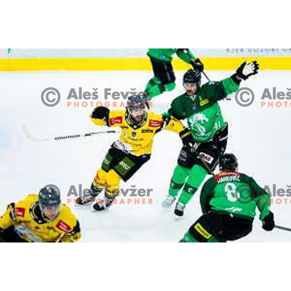 Terrence James Brennan of SZ Olimpija in action during IceHL 2025/2026 ice hockey match between SZ Olimpija and HC Falkensteiner Pustertal in Tivoli Hall, Ljubljana, Slovenia on November 26, 2025. Photo: Filip Barbalic