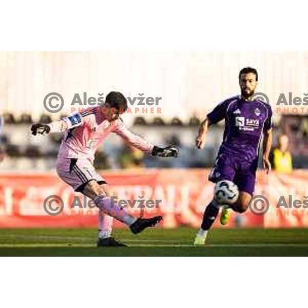 Nejc Dermastija in action during Prva liga Telemach 2025/26 football match between NK Mura and NK Maribor in Fazanerija, Murska Sobota, Slovenia on November 29, 2025. Photo: Jure Banfi