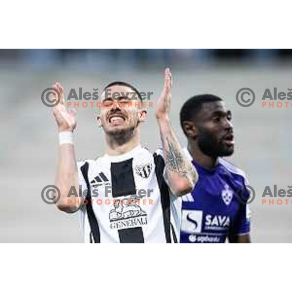 Dario Vizinger in action during Prva liga Telemach 2025/26 football match between NK Mura and NK Maribor in Fazanerija, Murska Sobota, Slovenia on November 29, 2025. Photo: Jure Banfi