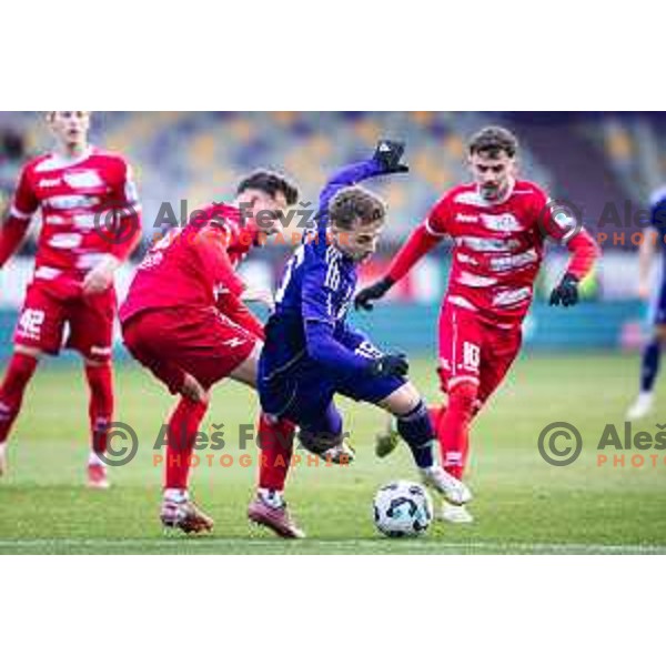 Ivijan Svrznjak vs Jan Repas in action during Prva liga Telemach 2025/26 football match between NK Maribor and NK Aluminij in Ljudski vrt, Maribor, Slovenia on December 6, 2025. Photo: Jure Banfi