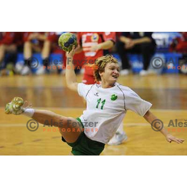Cerenjak at handball match RK Olimpija - ZRK Celje Celjske Mesnine, 15.11.2008 