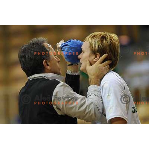 Marojevic and Cerenjak at handball match RK Olimpija - ZRK Celje Celjske Mesnine, 15.11.2008 