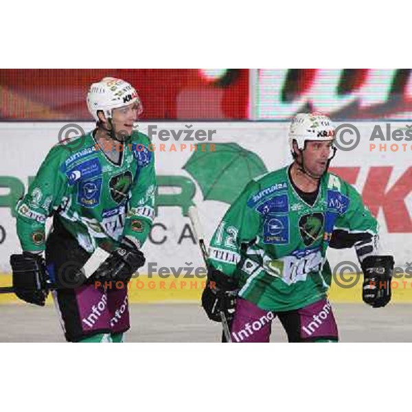 Pavlin and Elik at ice hockey game Tilia Olimpija- Red Bull Salzburg in round 26 of EBEL league, played in Hala Tivoli, Ljubljana 28.11.2008. Tilia Olimpija won 6:4 