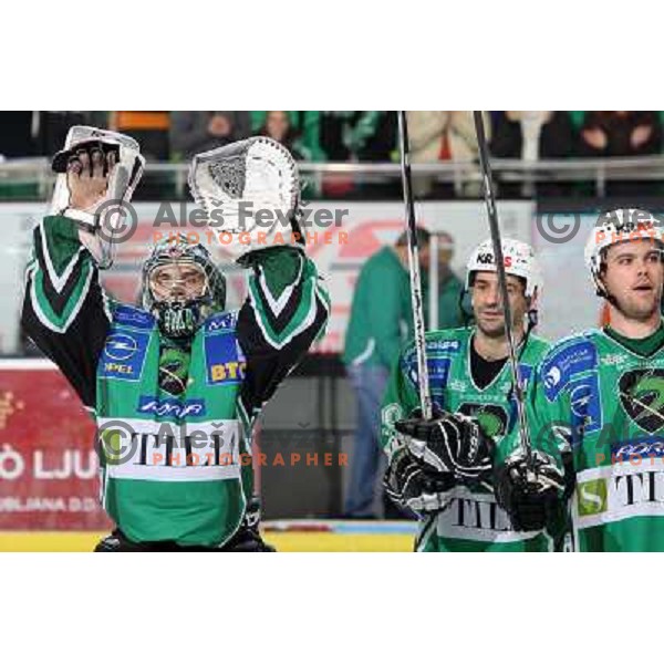 Sila, Intranuovo, Mitchell at ice hockey match Tilia olimpija- VSV in EBEL leageu, played in Hala Tivoli 5.12.2008. Tilia Olimpija won 7:5 after penalty shot-out 
