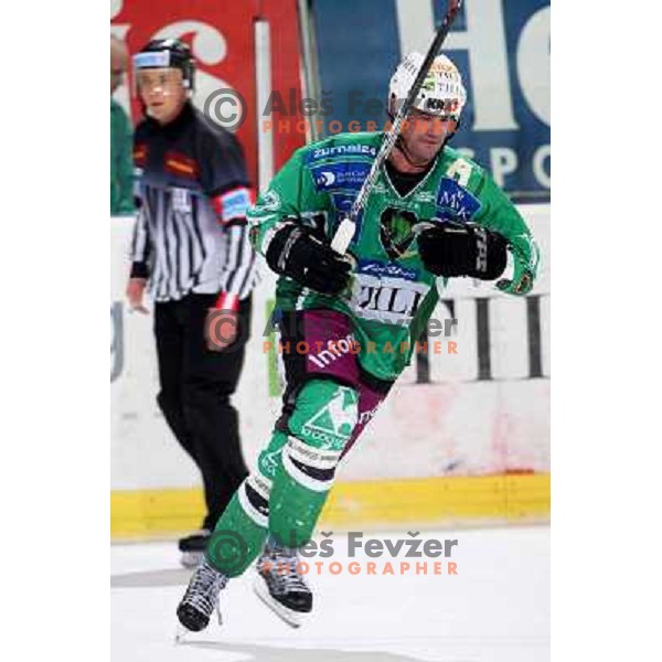 Todd Elik at ice hockey match Tilia olimpija- VSV in EBEL leageu, played in Hala Tivoli 5.12.2008. Tilia Olimpija won 7:5 after penalty shot-out 