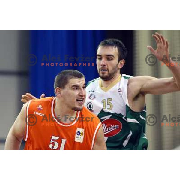 Vukosavljevic and Begic at basketball match Union Olimpija- Hemofarm Stada in NLB league, played in Hala Tivoli, Ljubljana 6.12.2008. Hemofarm Stada won in over-time 108:100 